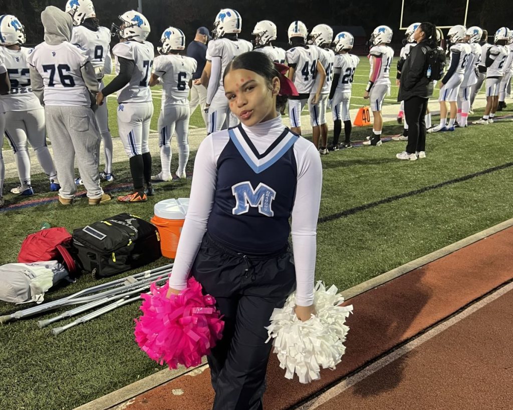 Middletown HS - Qymesha Hutley pic 2 crop resize